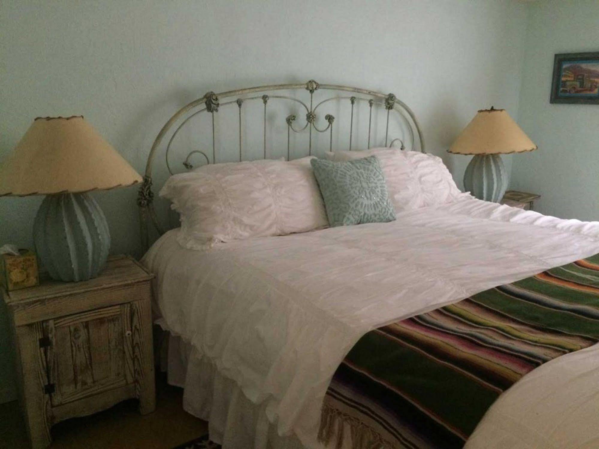 Casa Del Sol Bed And Breakfast Лейкуэй Экстерьер фото